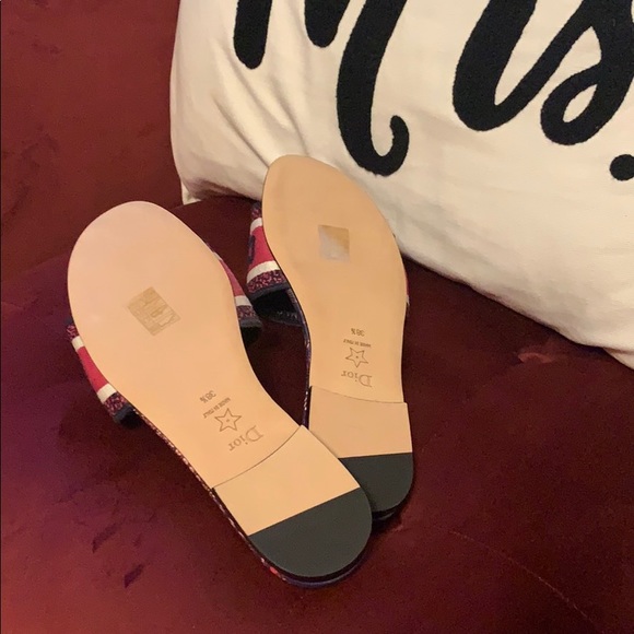 Christian Dior Embroidered sandals - Picture 2 of 5